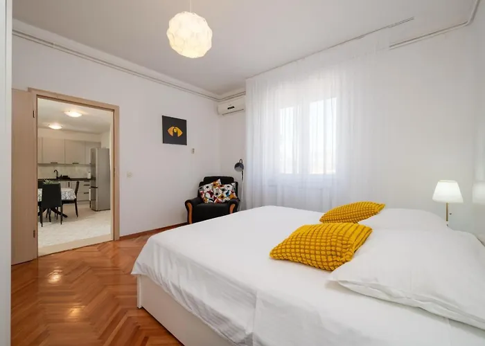 Apartment Karmen Trogir